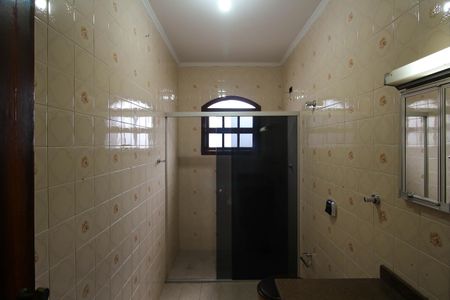 Casa para alugar com 153m², 3 quartos e 2 vagasBanheiro