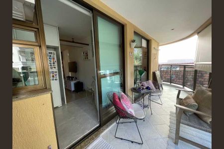 Apartamento à venda com 48m², 1 quarto e 1 vaga