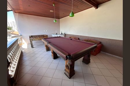 Casa à venda com 250m², 3 quartos e 3 vagas Casa à venda com 250m², 3 quartos e 3 vagasÁrea comum