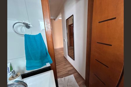 Casa à venda com 250m², 3 quartos e 3 vagas Casa à venda com 250m², 3 quartos e 3 vagasBanheiro 2