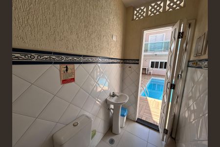 Casa à venda com 250m², 3 quartos e 3 vagas Casa à venda com 250m², 3 quartos e 3 vagasBanheiro 4