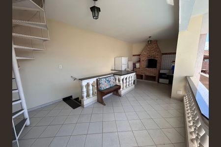 Casa à venda com 250m², 3 quartos e 3 vagas Casa à venda com 250m², 3 quartos e 3 vagasChurrasqueira