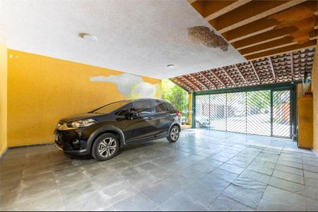 Casa à venda com 284m², 4 quartos e 4 vagas