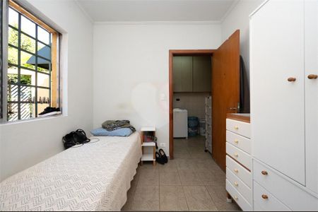 Casa à venda com 284m², 4 quartos e 4 vagas