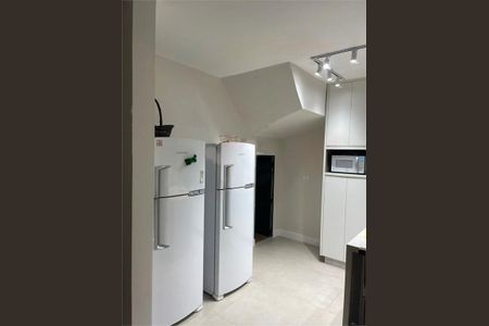 Casa à venda com 284m², 4 quartos e 4 vagas