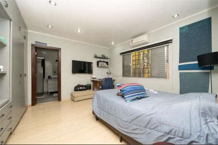 Casa à venda com 284m², 4 quartos e 4 vagas