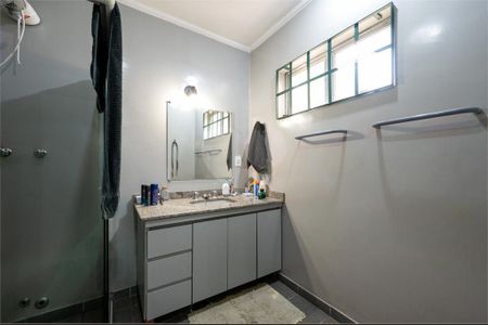 Casa à venda com 284m², 4 quartos e 4 vagas