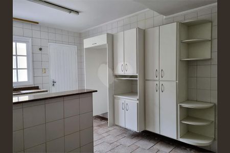 Casa à venda com 183m², 3 quartos e 2 vagas