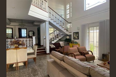 Casa à venda com 4 quartos, 400m² em Alphaville, Santana de Parnaíba