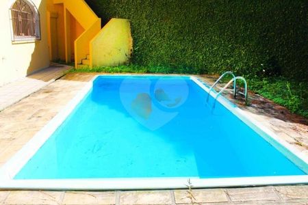 Casa à venda com 200m², 3 quartos e 2 vagas