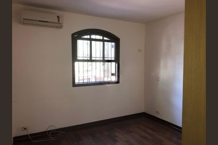 Casa à venda com 200m², 3 quartos e 2 vagas