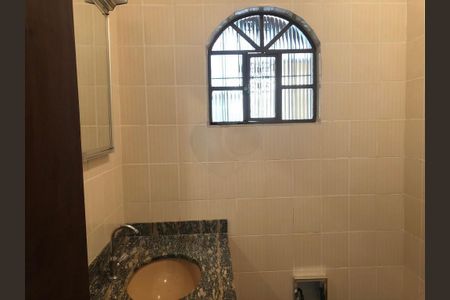 Casa à venda com 200m², 3 quartos e 2 vagas