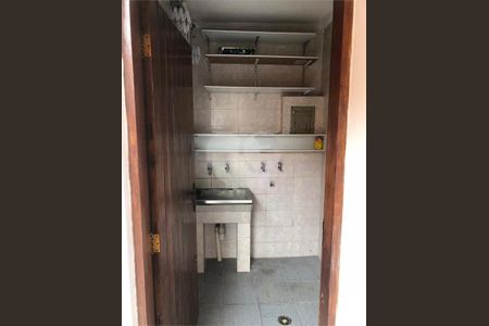 Casa à venda com 213m², 6 quartos e 2 vagas