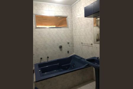 Casa à venda com 213m², 6 quartos e 2 vagas