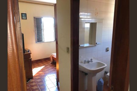 Casa à venda com 213m², 6 quartos e 2 vagas
