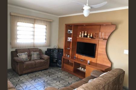Casa à venda com 213m², 6 quartos e 2 vagas