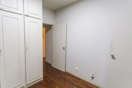 Apartamento à venda com 245m², 4 quartos e 2 vagas Apartamento à venda com 245m², 4 quartos e 2 vagasQuarto 3