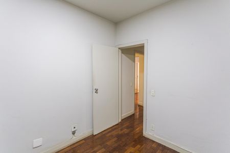 Apartamento à venda com 245m², 4 quartos e 2 vagas Apartamento à venda com 245m², 4 quartos e 2 vagasQuarto 3