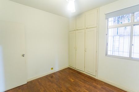 Apartamento à venda com 245m², 4 quartos e 2 vagas Apartamento à venda com 245m², 4 quartos e 2 vagasQuarto 2