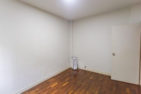 Apartamento à venda com 245m², 4 quartos e 2 vagas Apartamento à venda com 245m², 4 quartos e 2 vagasQuarto 1