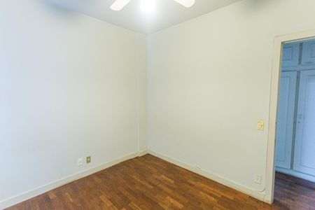 Apartamento à venda com 245m², 4 quartos e 2 vagas Apartamento à venda com 245m², 4 quartos e 2 vagasQuarto 2