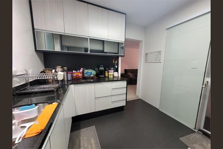Casa à venda com 108m², 4 quartos e 2 vagas