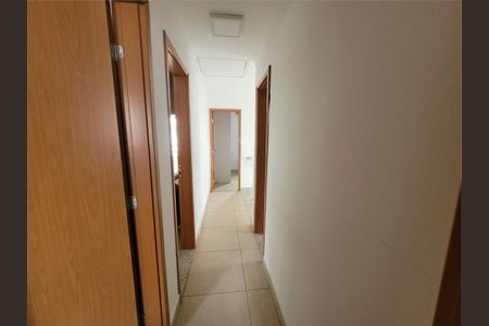 Casa à venda com 108m², 4 quartos e 2 vagas