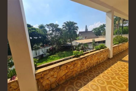 Casa à venda com 295m², 4 quartos e 6 vagas