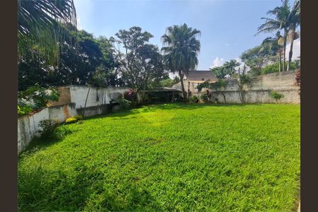 Casa à venda com 295m², 4 quartos e 6 vagas