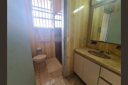 Casa à venda com 295m², 4 quartos e 6 vagas