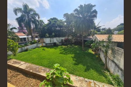 Casa à venda com 295m², 4 quartos e 6 vagas