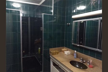 Casa à venda com 4 quartos, 234m² em Jardim Novo Mundo, São Paulo