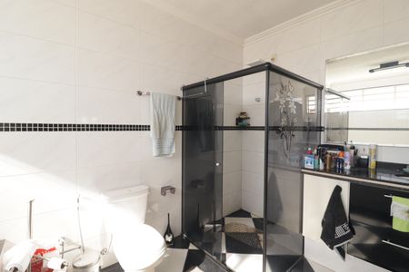 Casa à venda com 359m², 2 quartos e 4 vagasBanheiro Suíte