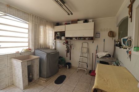 Casa à venda com 359m², 2 quartos e 4 vagas Área de Serviço