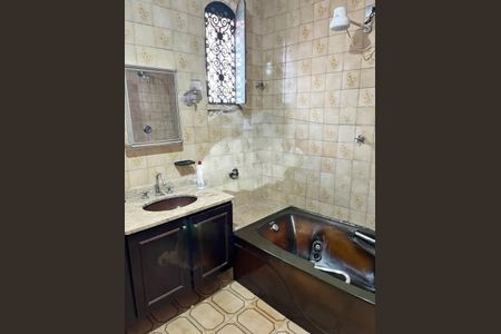 Casa à venda com 186m², 3 quartos e 4 vagas