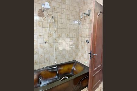 Casa à venda com 186m², 3 quartos e 4 vagas