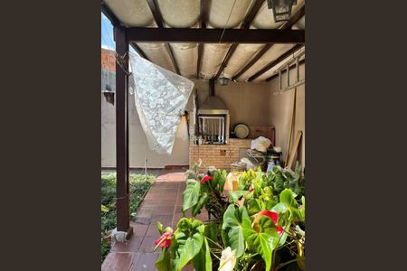 Casa à venda com 186m², 3 quartos e 4 vagas