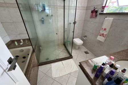 Apartamento à venda com 600m², 4 quartos e 3 vagas Apartamento à venda com 600m², 4 quartos e 3 vagasBanheiro da Suíte 3
