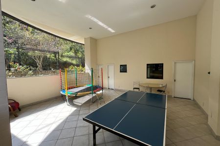 Apartamento à venda com 600m², 4 quartos e 3 vagas Apartamento à venda com 600m², 4 quartos e 3 vagasEspaço de jogos
