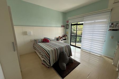 Apartamento à venda com 600m², 4 quartos e 3 vagas Apartamento à venda com 600m², 4 quartos e 3 vagasSuíte 3