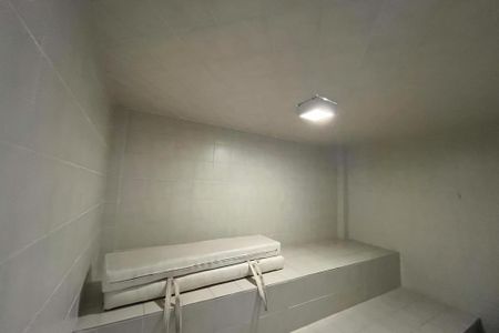 Apartamento à venda com 600m², 4 quartos e 3 vagas Apartamento à venda com 600m², 4 quartos e 3 vagasSauna