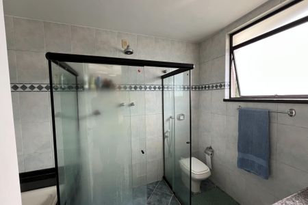 Apartamento à venda com 600m², 4 quartos e 3 vagas Apartamento à venda com 600m², 4 quartos e 3 vagasBanheiro da Suíte 4