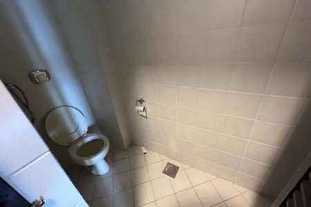 Apartamento à venda com 600m², 4 quartos e 3 vagas Apartamento à venda com 600m², 4 quartos e 3 vagasBanheiro Social