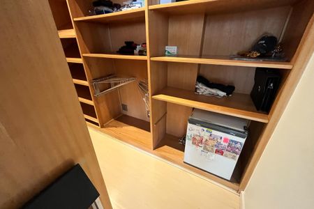 Apartamento à venda com 600m², 4 quartos e 3 vagas Apartamento à venda com 600m², 4 quartos e 3 vagasCloset Suíte 1