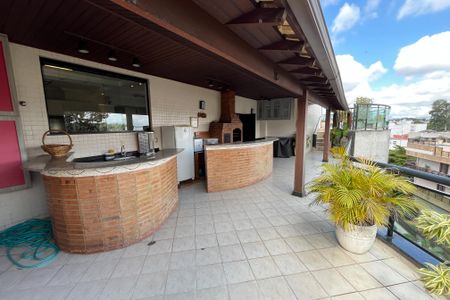 Apartamento à venda com 600m², 4 quartos e 3 vagas Apartamento à venda com 600m², 4 quartos e 3 vagasVaranda gourmet