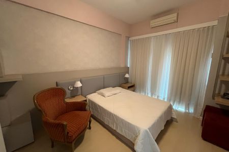 Apartamento à venda com 600m², 4 quartos e 3 vagas Apartamento à venda com 600m², 4 quartos e 3 vagasSuíte 2