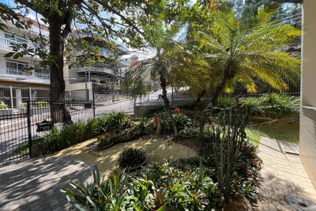 Apartamento à venda com 600m², 4 quartos e 3 vagas Apartamento à venda com 600m², 4 quartos e 3 vagasÁrea Verde