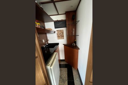 Apartamento à venda com 600m², 4 quartos e 3 vagas Apartamento à venda com 600m², 4 quartos e 3 vagasSala