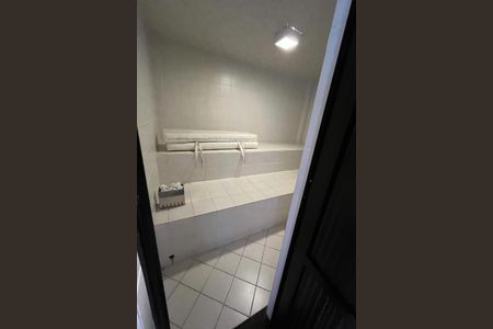 Apartamento à venda com 600m², 4 quartos e 3 vagas Apartamento à venda com 600m², 4 quartos e 3 vagasSauna