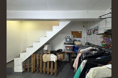 Casa à venda com 360m², 5 quartos e 5 vagas Casa à venda com 360m², 5 quartos e 5 vagasÁrea de serviço edícula